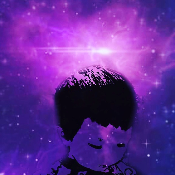 Meet your Posher, Diana - Picture 1 of 2